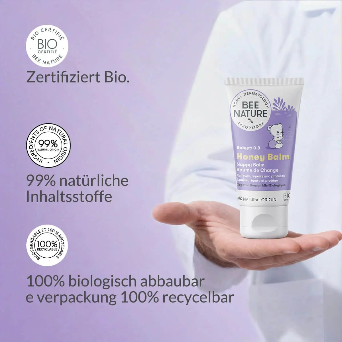 Das offizielle EU-Bio-Siegel auf der Bee Nature Babyzz Produktverpackung. Es garantiert, dass das Produkt nach den strengen EU-Öko-Verordnungen hergestellt wurde und mindestens 95% der Inhaltsstoffe aus ökologischem Landbau stammen.